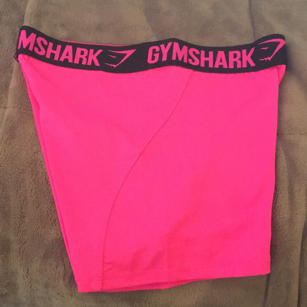 GYMSHARK SHORTS